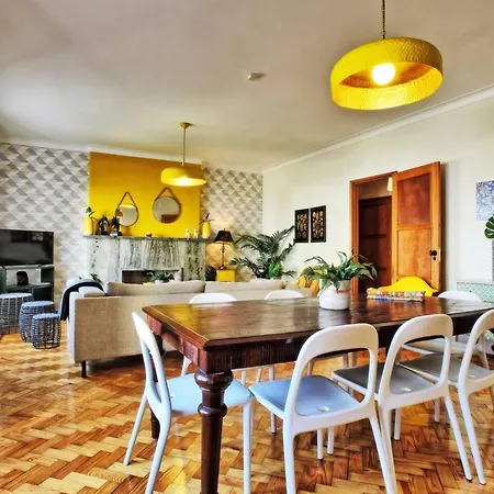 Apolonia Terrace - Lisbonbreaks *
